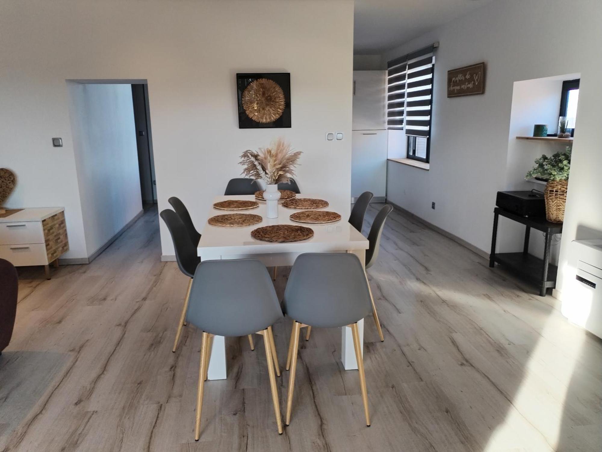 Le Petit Chateau De Sathonat - Horizon Paradis Saint-Amour-Bellevue Екстер'єр фото